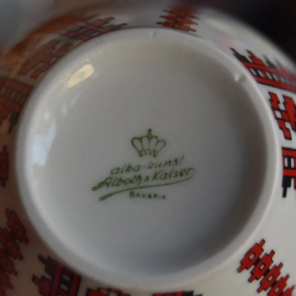 Vintage Alboth Kaiser Bavaria Tea Cups Saucers Set 4 Folk Art Red Black MCM